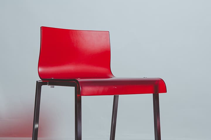 الكرسي الأحمر في المنام